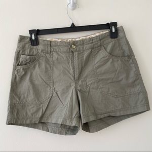 Columbia Women’s Olive Green Shorts